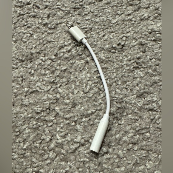 Apple iPhone Cord Bundle - Picture 7 of 9